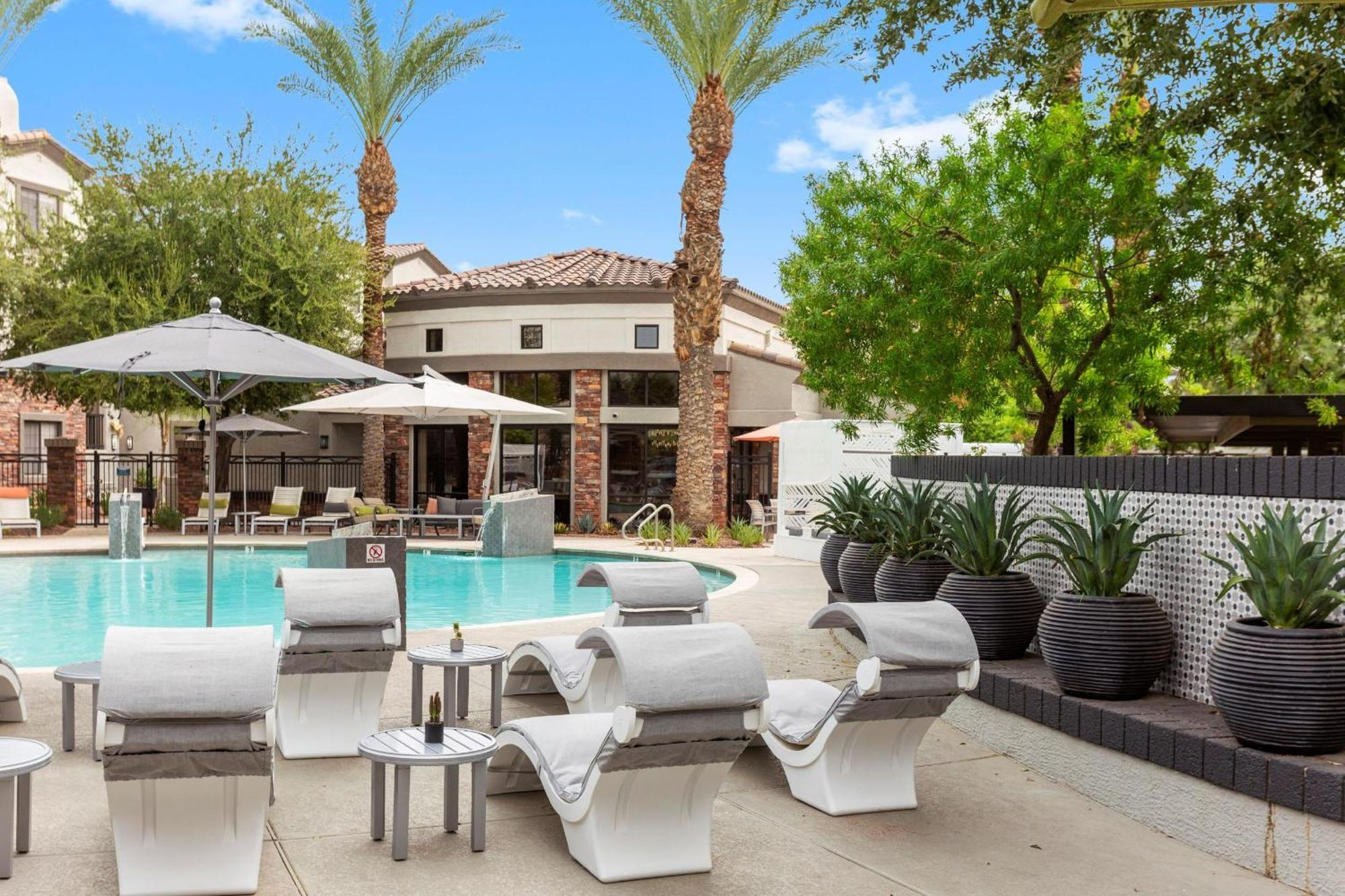 Cozysuites Glendale By The Stadium W Pool! 11 Eksteriør billede
